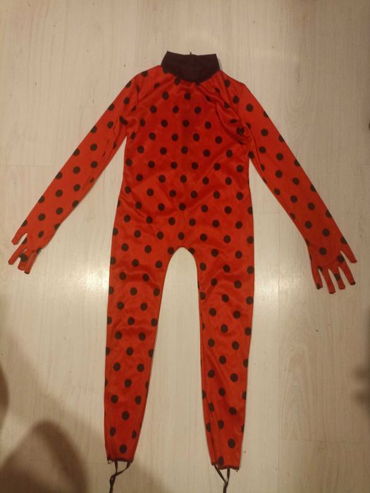 Детски костюм на Калинката размер 4-5г
