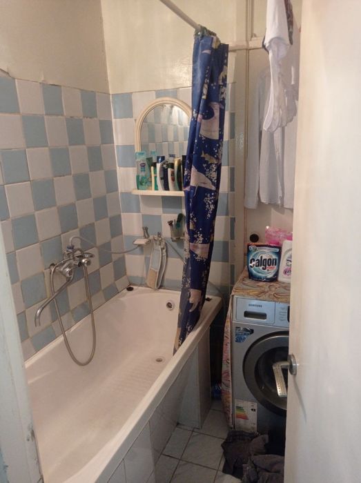 Чиланзар 11.  Срочно 3 х комнатная. Продажа !