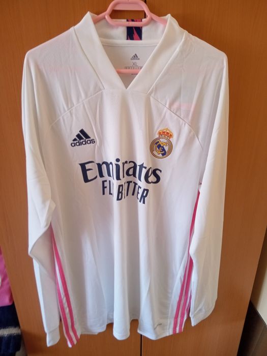 Tricou real Madrid mărimea XL și rucsac real Madrid noi