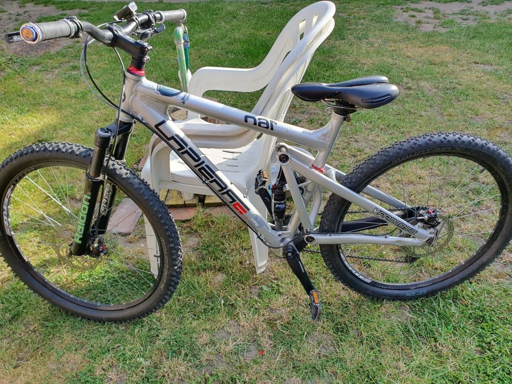 Bicicletă full suspension Lapierre