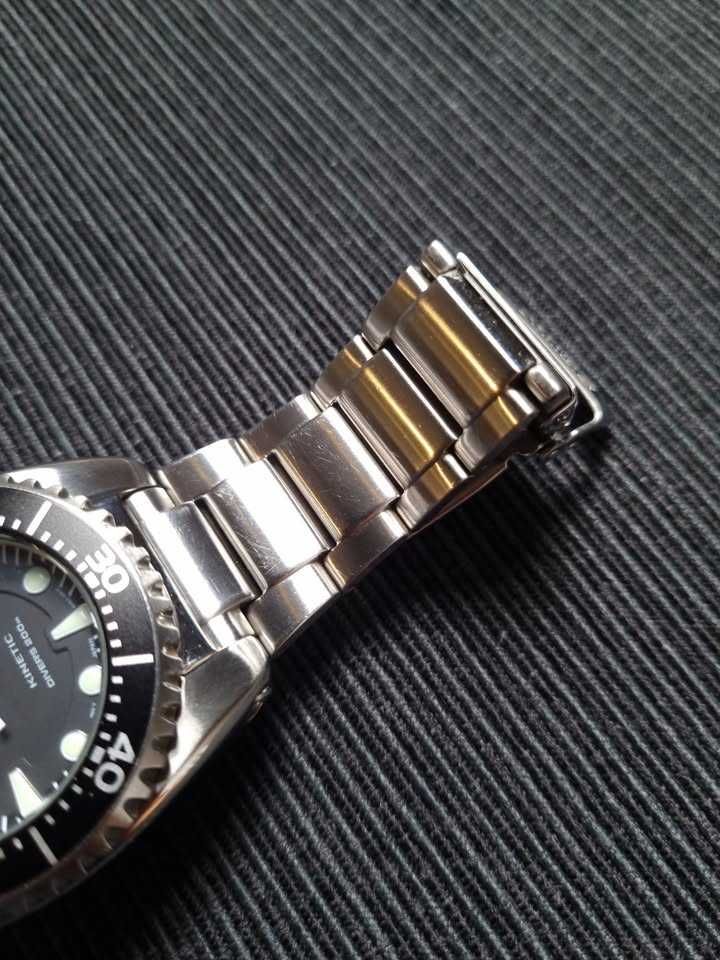 Seiko Kinetic - 5M62-0BL0 Divers Black Dial 200m