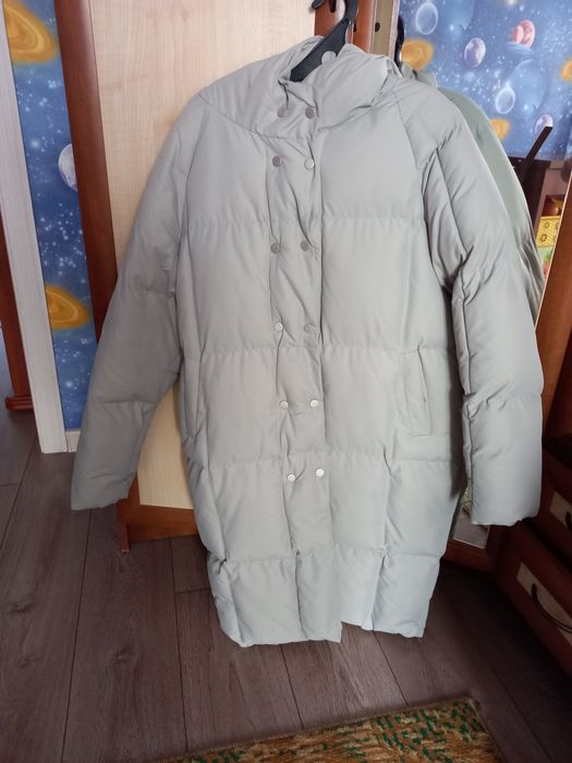 Куртка просторная зимняя.