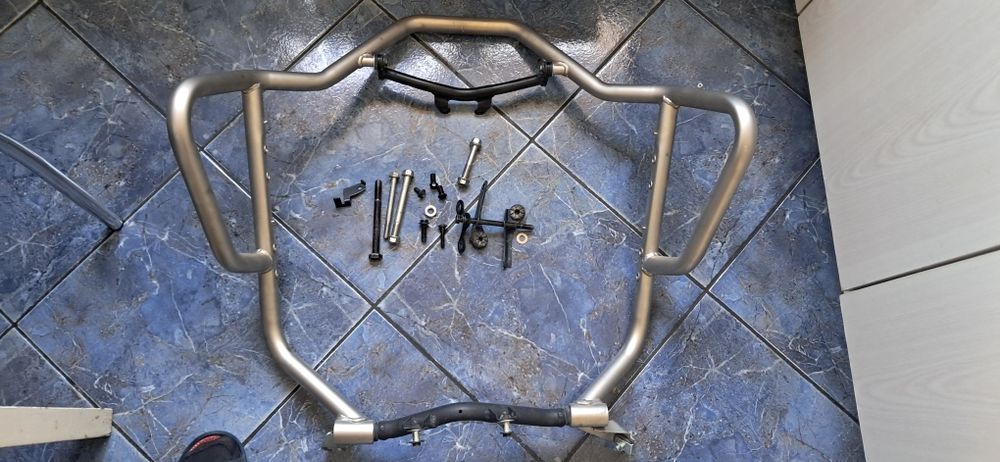 Crashbar,scut motor si manete cu aparatori honda africa twin 2018