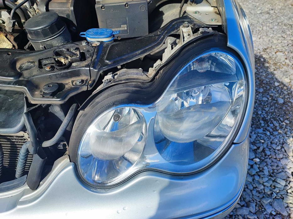 Фарове от мерцедес Ц класа W203 фейса