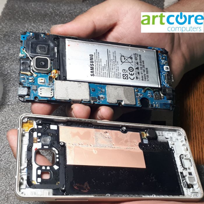 Service artcore: reparații telefoane, service gsm, înlocuire display