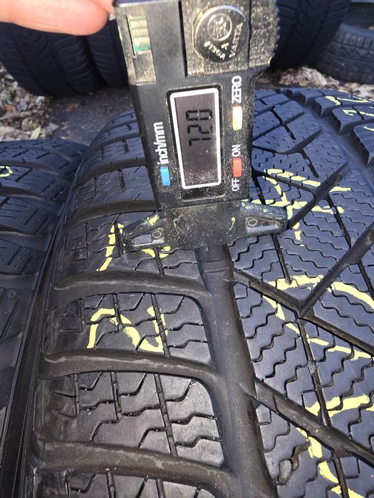 Anvelope 225/50/17 Pirelli