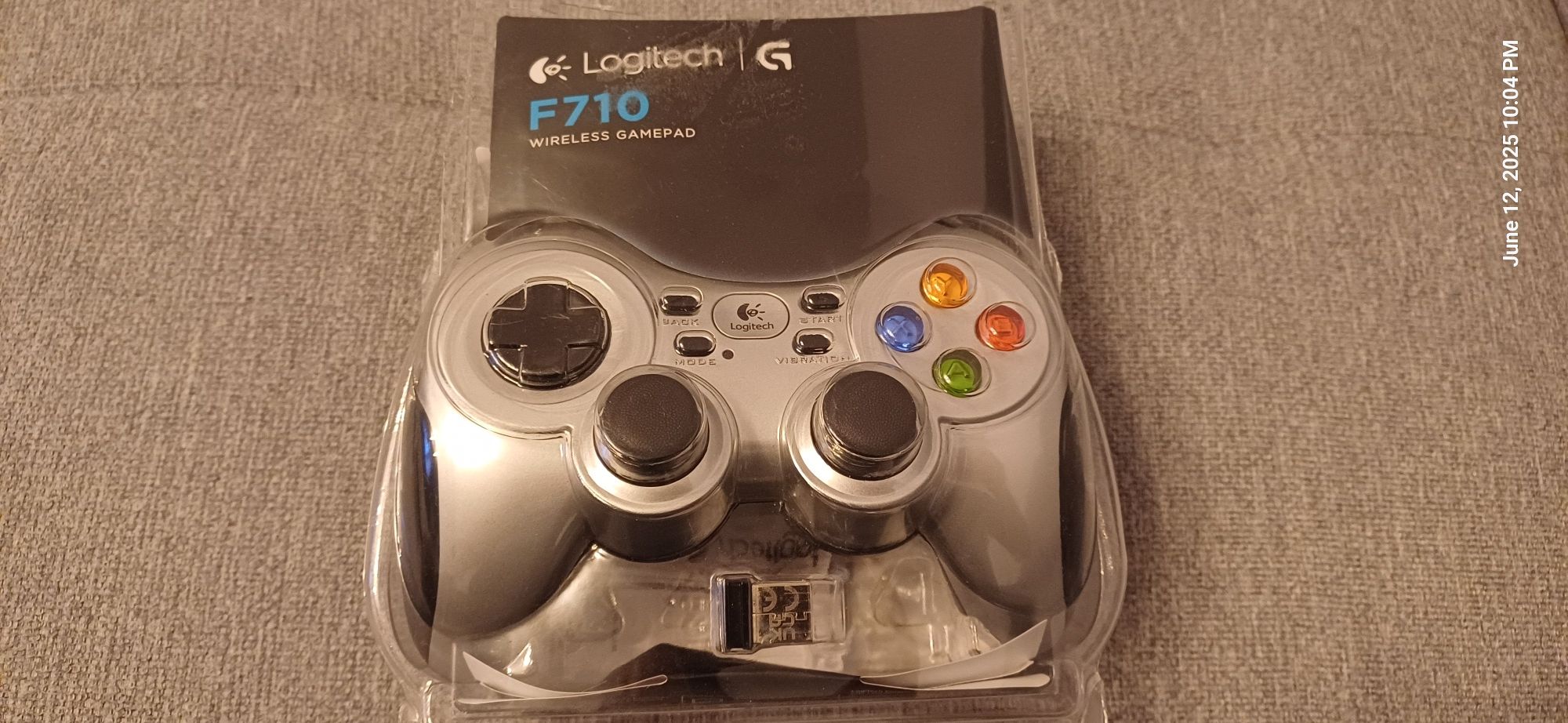 Gamepad wireless Logitech F710, compatibil PC, Argintiu in garantie