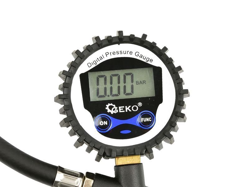 Пистолет за напомпване на гуми с цифров манометър geko