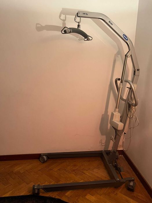 Elevator persoane imobilizate la pat