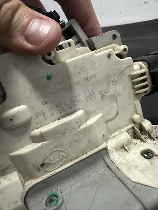 Broasca usa dreapta fata Audi A4 B7 A6 C6 4F1837016