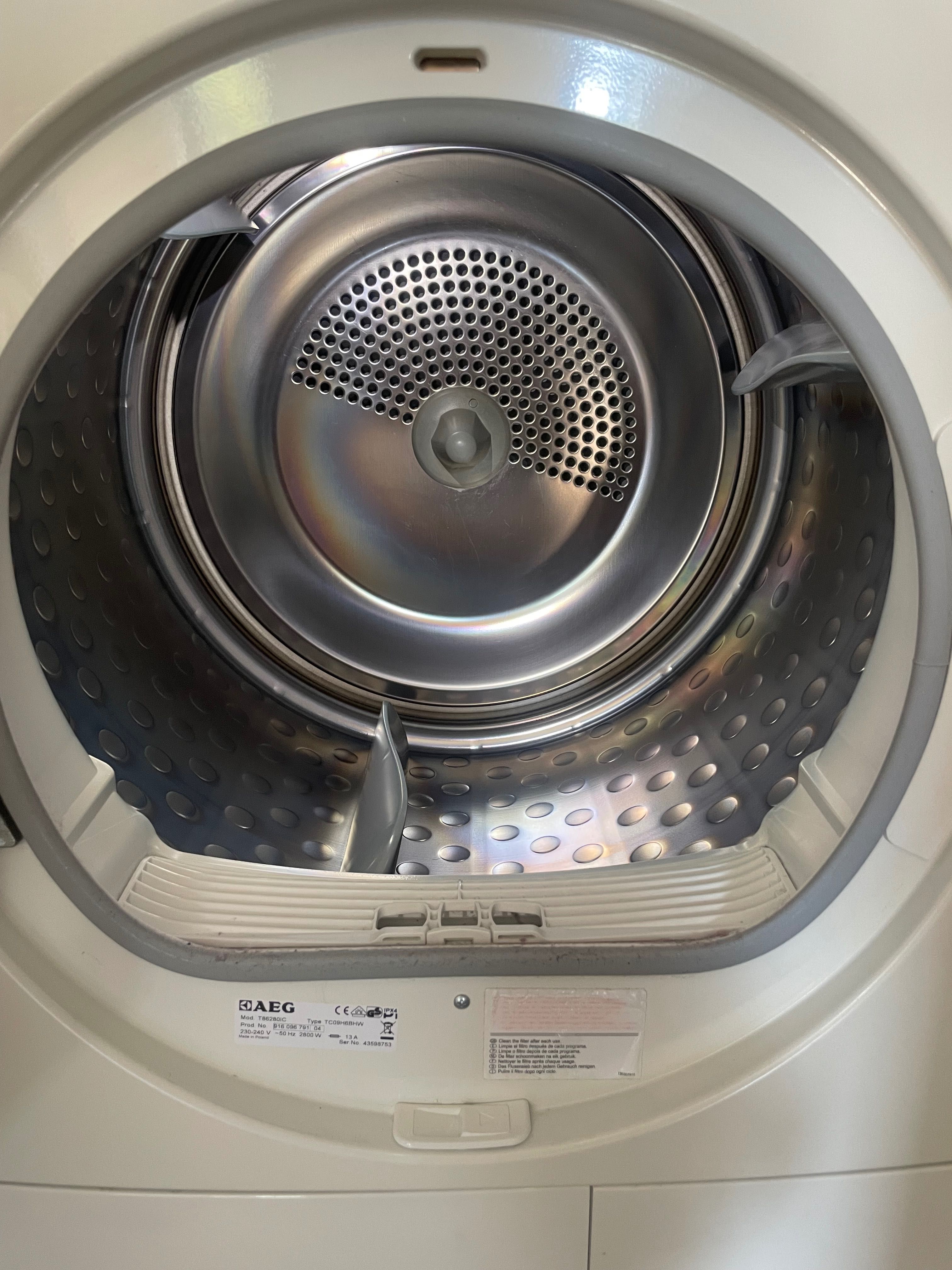 Сушилня AEG Lavatherm в перфектно състояние