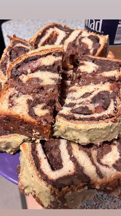 Cozonaci de casă tradiționali prin Curier — pufoși și gustoși