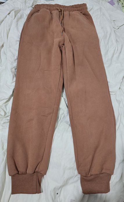 Женская начосли спортивная тройка сотилади