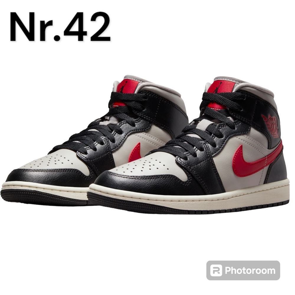 Jordan retro 1 Mid