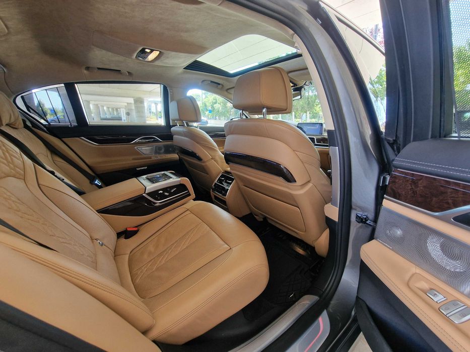 BMW 740Xd M-Pack, 140.000Km 2017,Laser,Parcare,Masaj,Tableta,Bowers