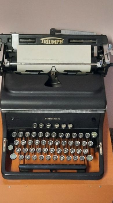 Mașină de scris Triumph Standard 14 impecabilă