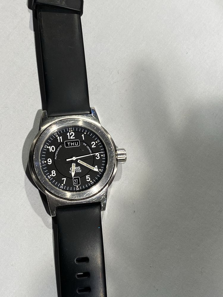Часовник Oris BC3 day date automatic