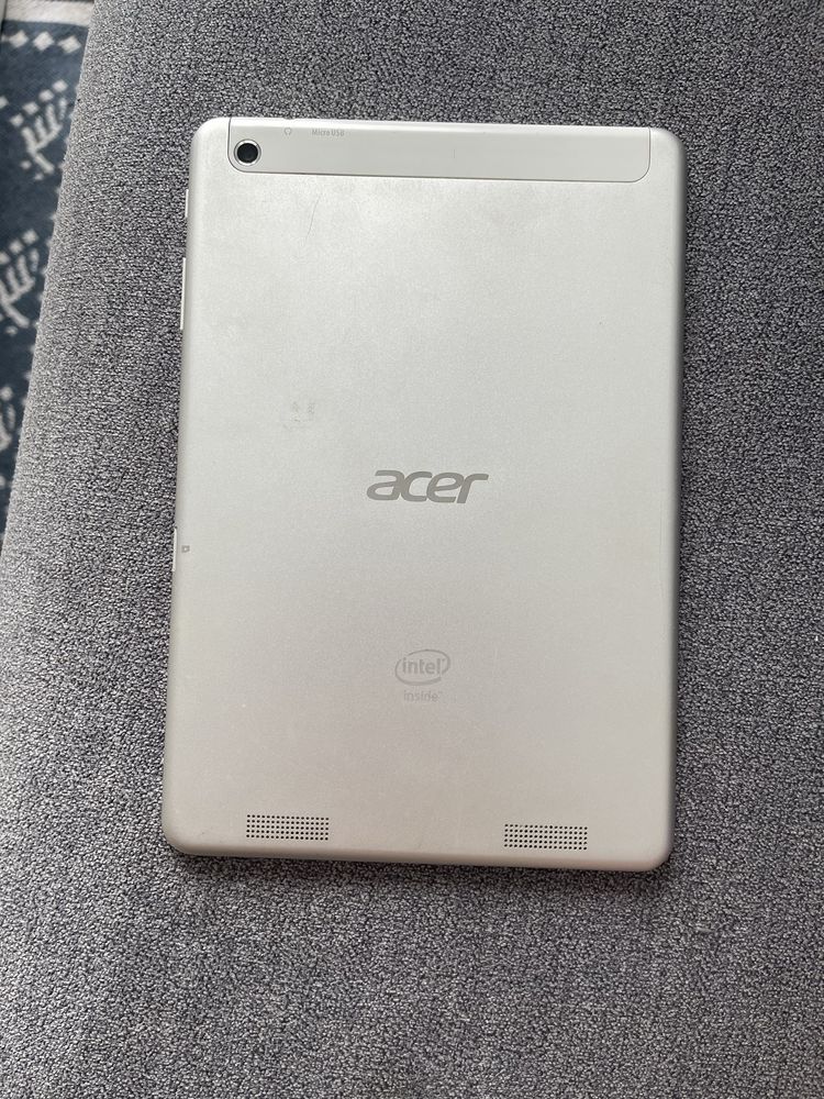 Планшет Acer Iconia Tab A1-830
