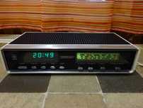 Aparat radio cu ceas vfd vintage/Korting 826/650