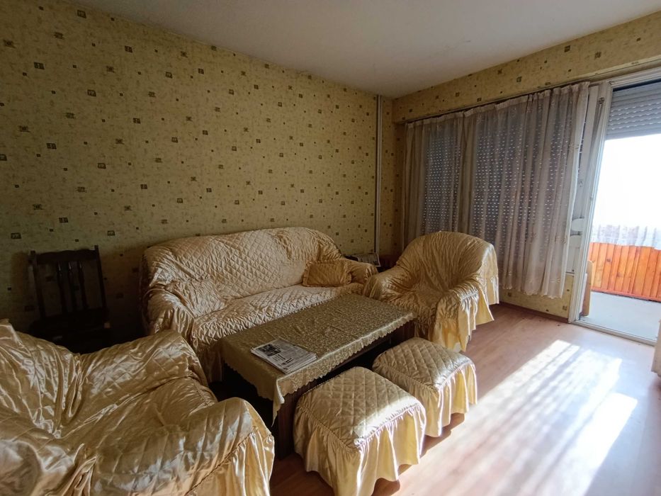 двустаен апартамент под наем