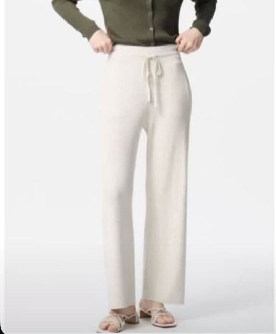 Брюки в рубчик от Uniqlo