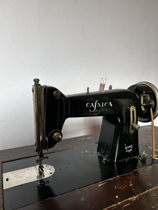 Masina de cusut Casnica Super Cugir