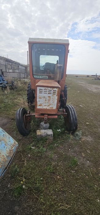 Трактора  мтз80 ДТ 75 т25