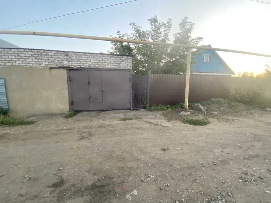Продам дом.Район 11 школы.Реальным покупателям  торг.