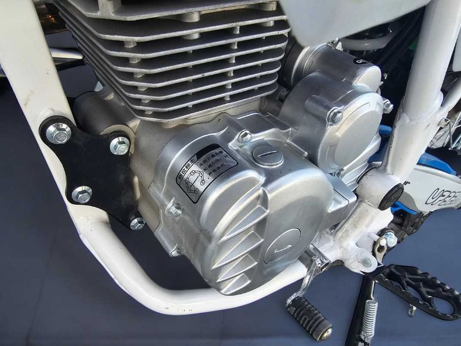 Бензинов Кросов мотор 250cc UpBeat F1 Racing Yellow