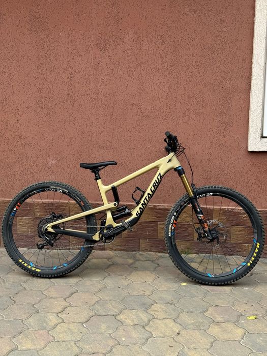 Santa Cruz Nomad C 4