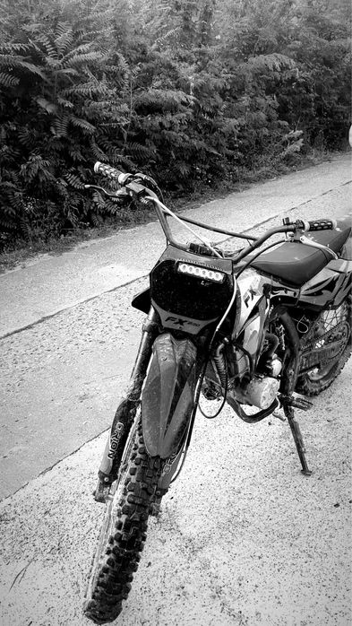Se vinde cross 250 Orion