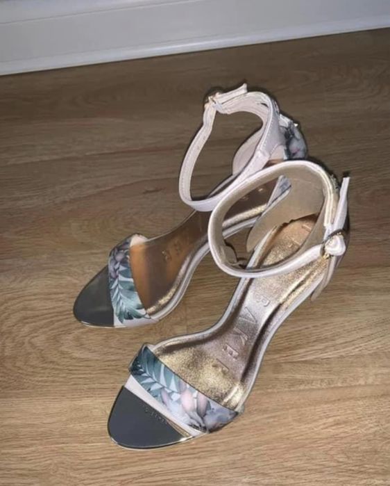 Sandale noi Ted Baker