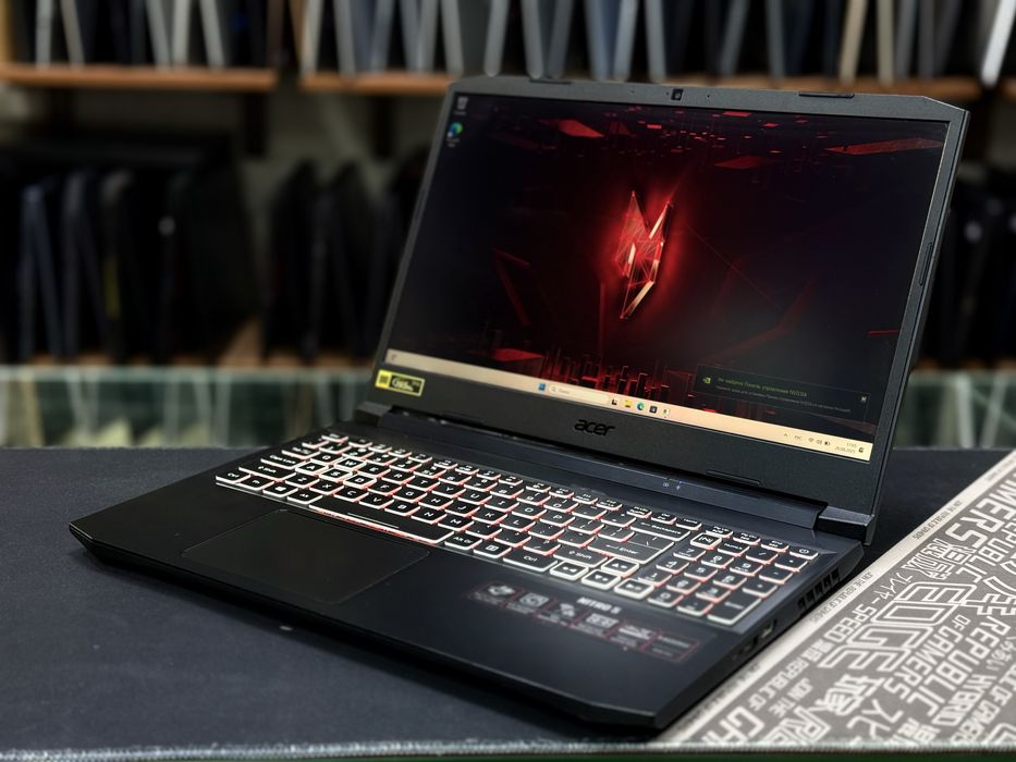Acer Nitro i9-11900H RTX-3060 16/512GB
