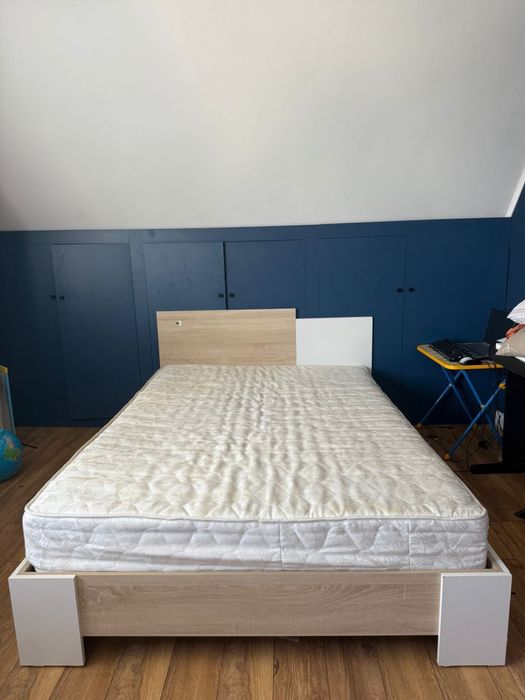 Двухспальная кровать