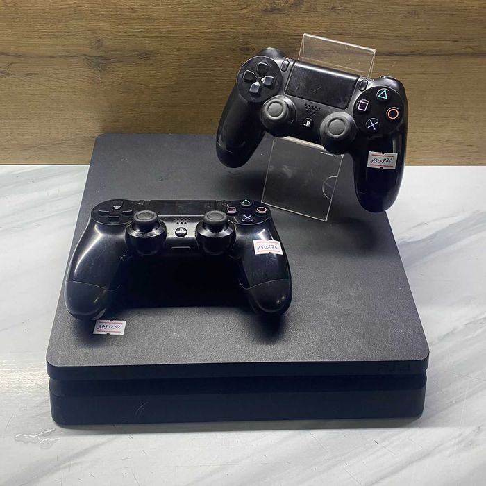 Игровая приставка PlayStation 4 500GB SK150876