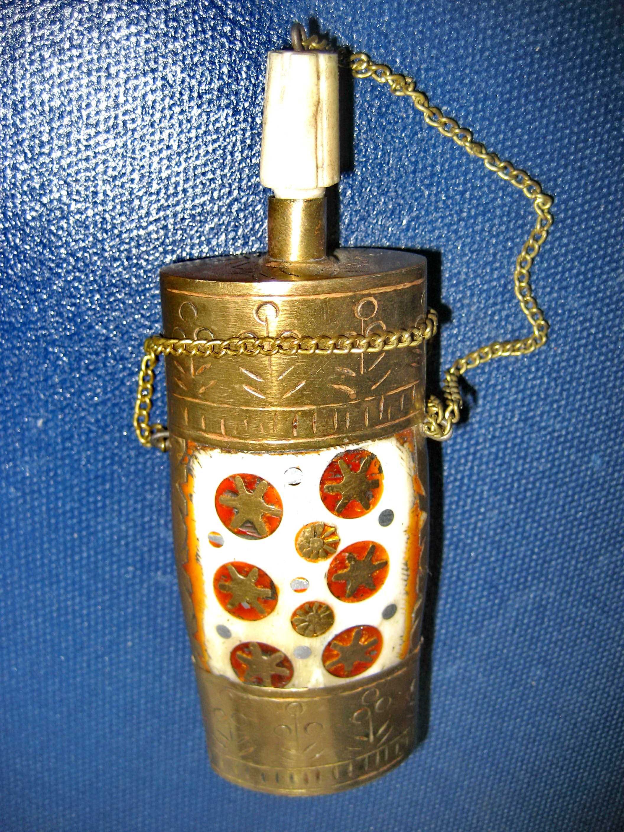 10055-Sticla Parfum alama intarsii sidef cu stelute aurii.