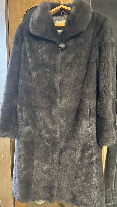 Продам норковую шубу