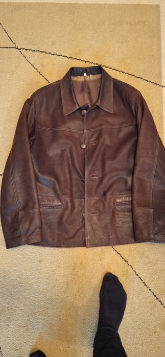 Haine și cojoc piele