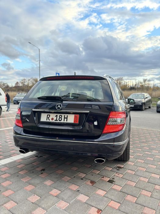 Mercedes c-class 320v6