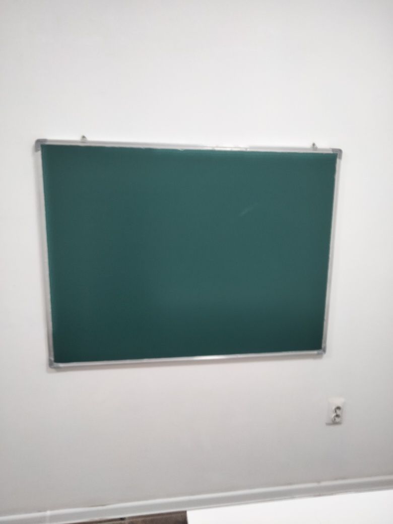 Продам ученическую парту и стул