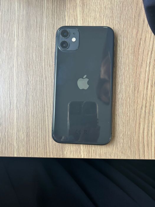 Продам Айфон 11 , 64gb