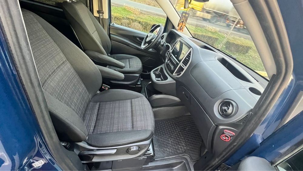 Mercedes Vito cu locuri