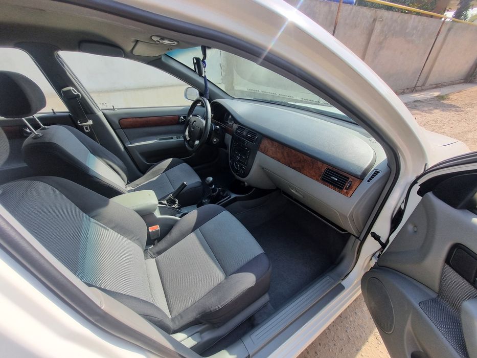 Lacetti 2009г.в 2-позиция.