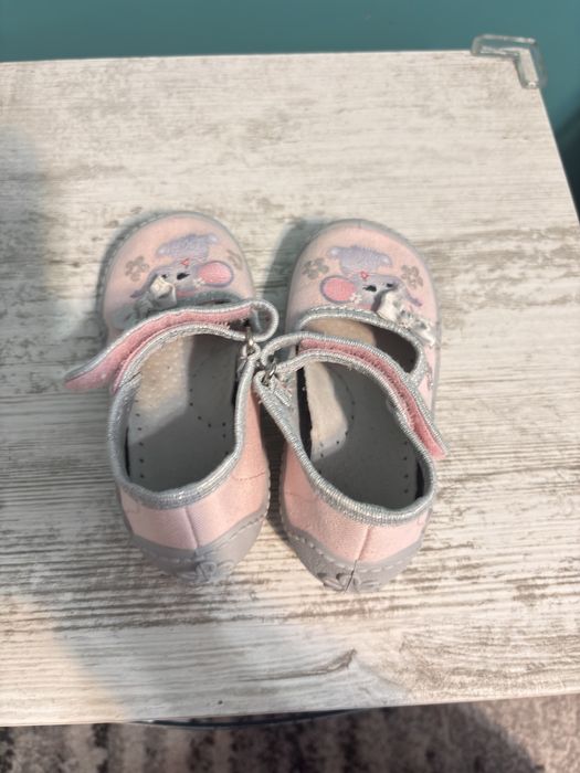 Пантофки за момиченце