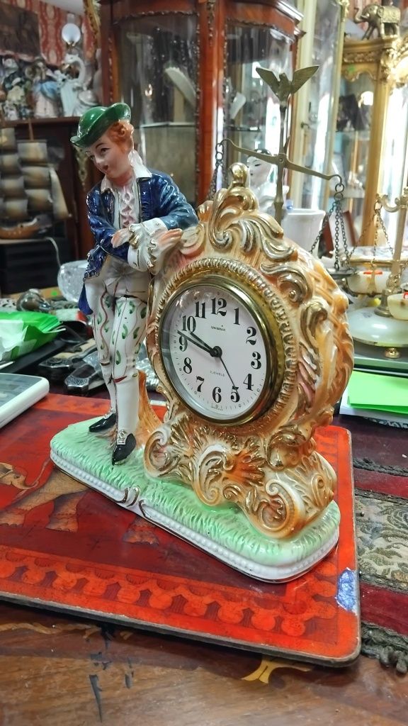 Ретро порцеланов часовник!