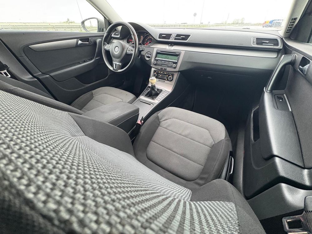VOLSKWAGEN PASSAT 1.6 TDI / 105 CP / 2012/ Accept variante!