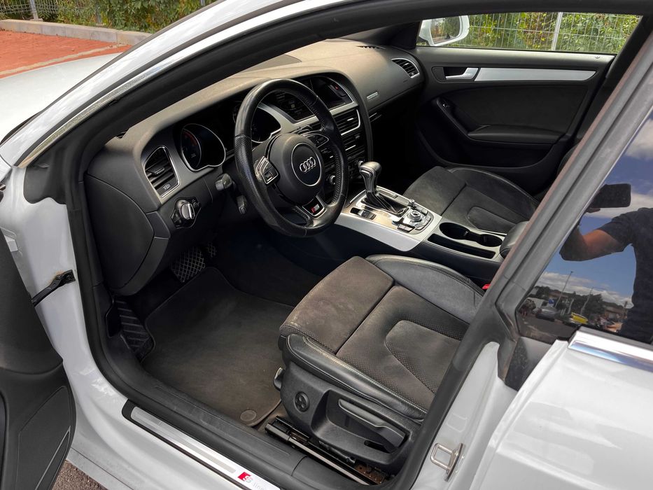 Masina personala Audi A5 S-line Sportback 2.0TDI 190CP Quattro
