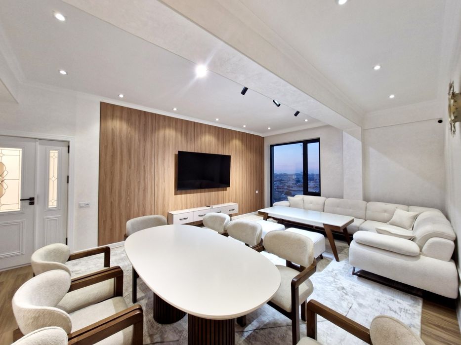 3 комнатная без глухих комнат в Новостройке с Лифтом Фрунзе