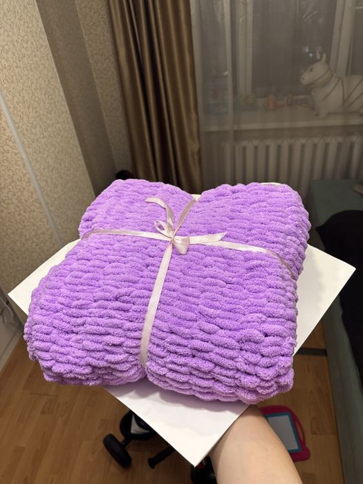 Мягкий плед ручной работы