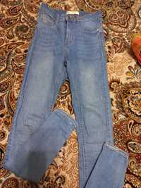 Продам джинсы  для девочек